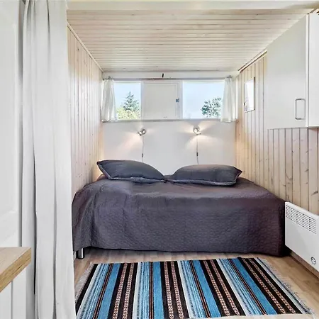 M16004-vaeggerlose-regnfangvej-27 بيت للعطل Bøtø By